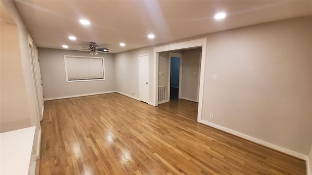 7151 Neff Street, Houston, TX 77074
