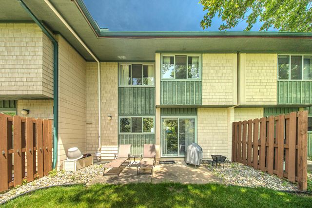 1795 Hideaway Lane, Ann Arbor, MI 48105