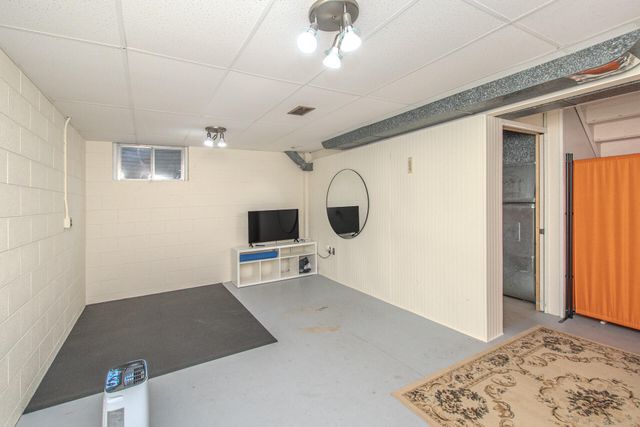 1795 Hideaway Lane, Ann Arbor, MI 48105