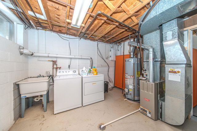 1795 Hideaway Lane, Ann Arbor, MI 48105