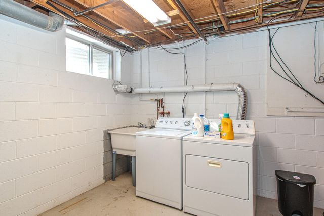 1795 Hideaway Lane, Ann Arbor, MI 48105