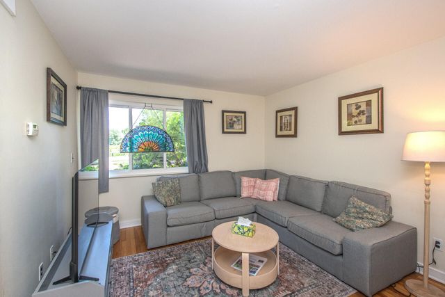 1795 Hideaway Lane, Ann Arbor, MI 48105