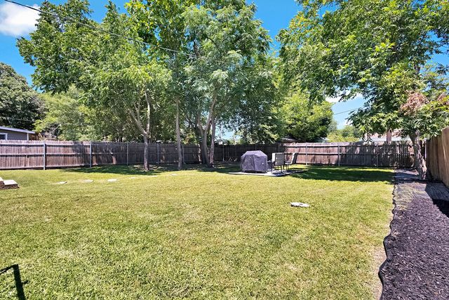2124 Sharon Drive, Garland, TX 75041