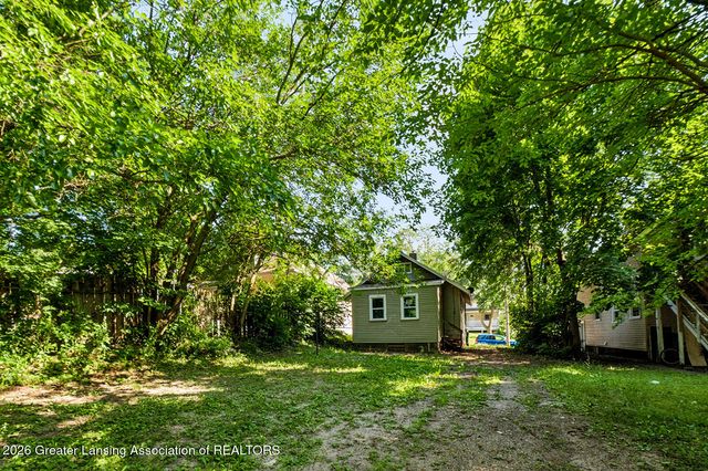 819 Larned Street, Lansing, MI 48912