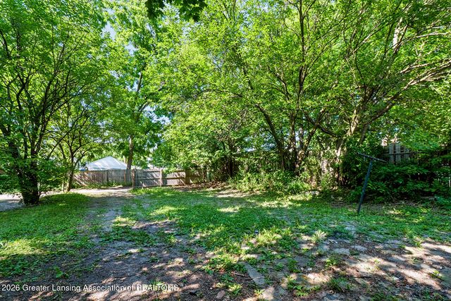 819 Larned Street, Lansing, MI 48912
