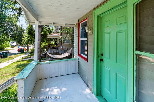 819 Larned Street, Lansing, MI 48912