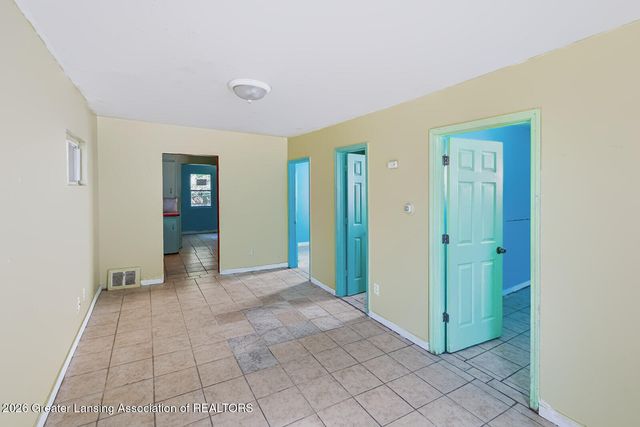 819 Larned Street, Lansing, MI 48912