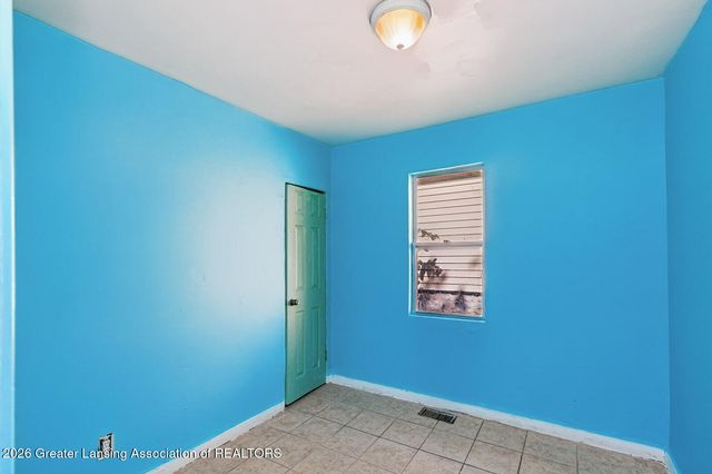 819 Larned Street, Lansing, MI 48912