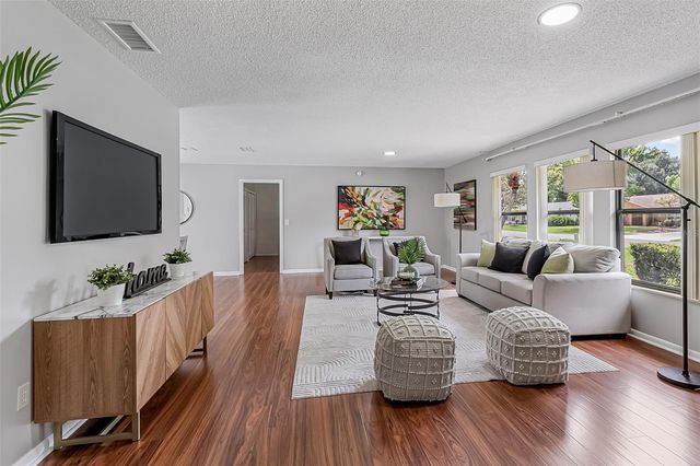 150 LAKE DESTINY TRAIL, Altamonte Springs, FL 32714