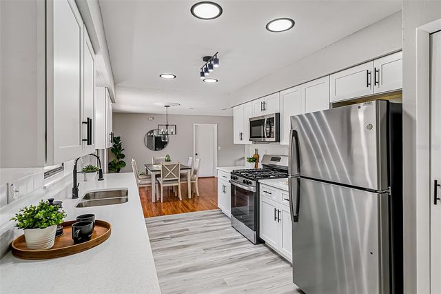 150 LAKE DESTINY TRAIL, Altamonte Springs, FL 32714