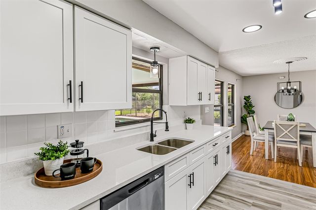 150 LAKE DESTINY TRAIL, Altamonte Springs, FL 32714