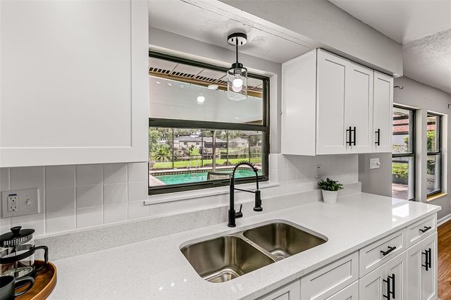 150 LAKE DESTINY TRAIL, Altamonte Springs, FL 32714