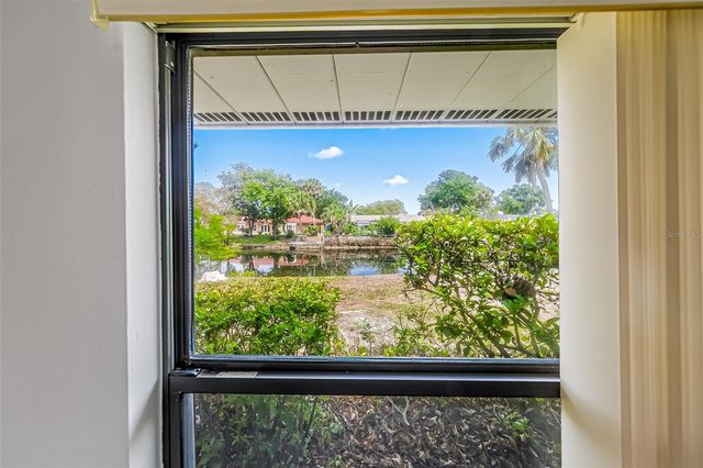 150 LAKE DESTINY TRAIL, Altamonte Springs, FL 32714