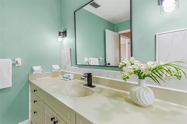 150 LAKE DESTINY TRAIL, Altamonte Springs, FL 32714