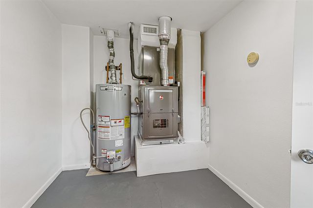 150 LAKE DESTINY TRAIL, Altamonte Springs, FL 32714