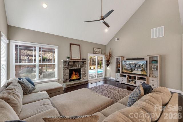 12520 Old Westbury Drive, Cornelius, NC 28031