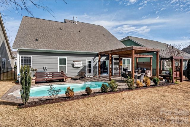 12520 Old Westbury Drive, Cornelius, NC 28031