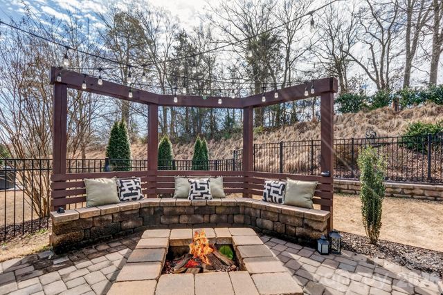 12520 Old Westbury Drive, Cornelius, NC 28031