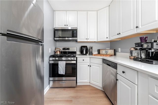 14707 Delaware Avenue, Lakewood, OH 44107