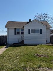 26614 ALGER Boulevard, Madison Heights, MI 48071
