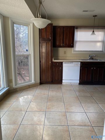 1105 Sandy Springs Road, Huntsville, AL 35806