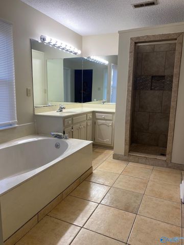 1105 Sandy Springs Road, Huntsville, AL 35806