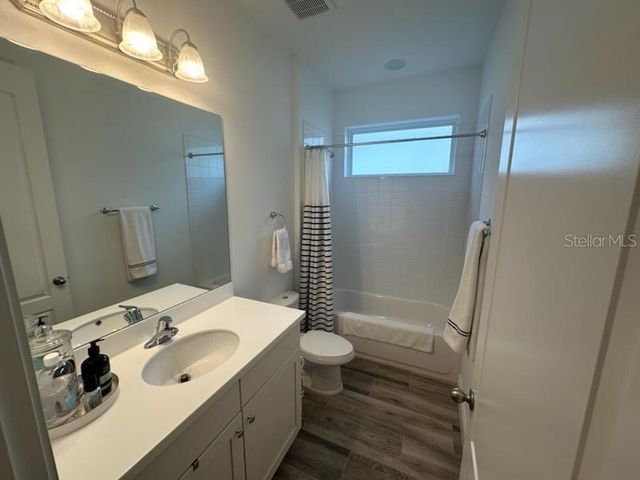 5262 ASHER COURT, Sarasota, FL 34232