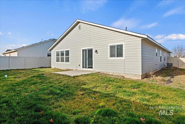 583 E Ronda St, Kuna, ID 83634