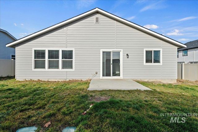 583 E Ronda St, Kuna, ID 83634