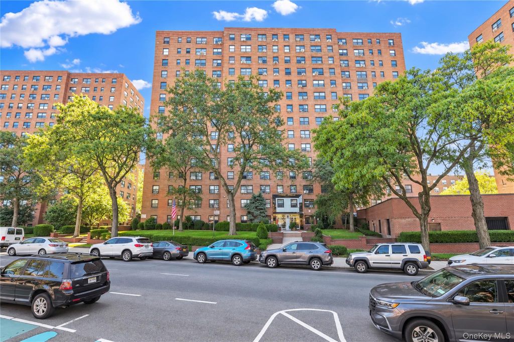 99-40 63rd rd 9D, Rego Park, NY 11374 — exterior