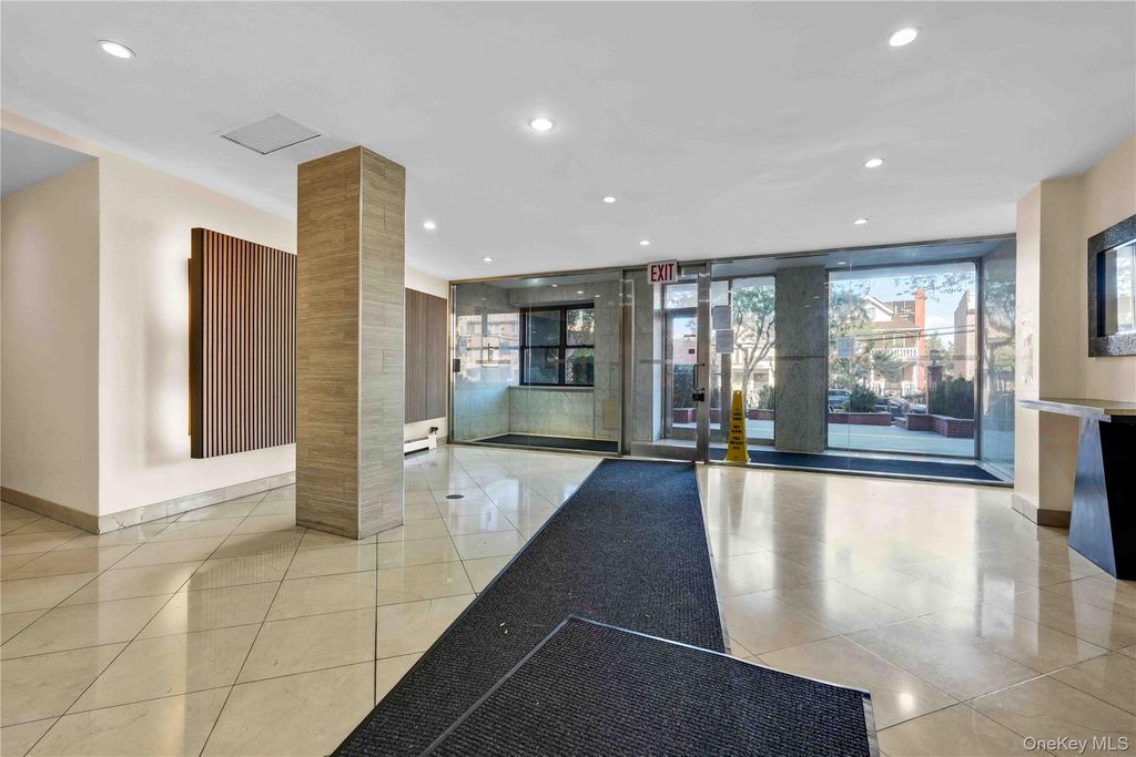 99-40 63rd rd 9D, Rego Park, NY 11374 — photo 3