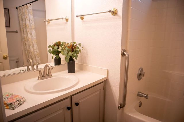 365 Buffalo Circle SE, Albuquerque, NM 87123