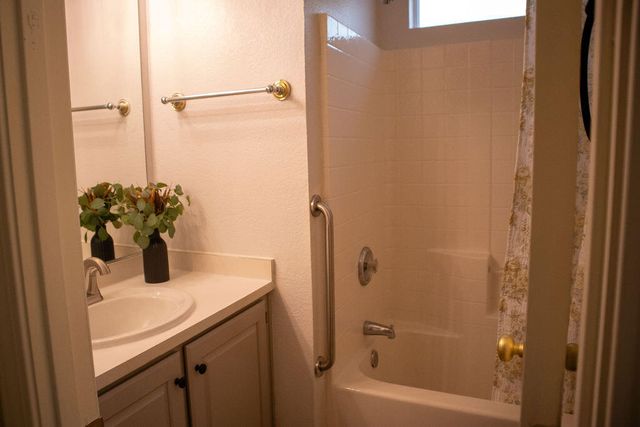 365 Buffalo Circle SE, Albuquerque, NM 87123