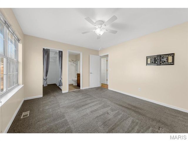 14314 Riverfront Drive, Florissant, MO 63034