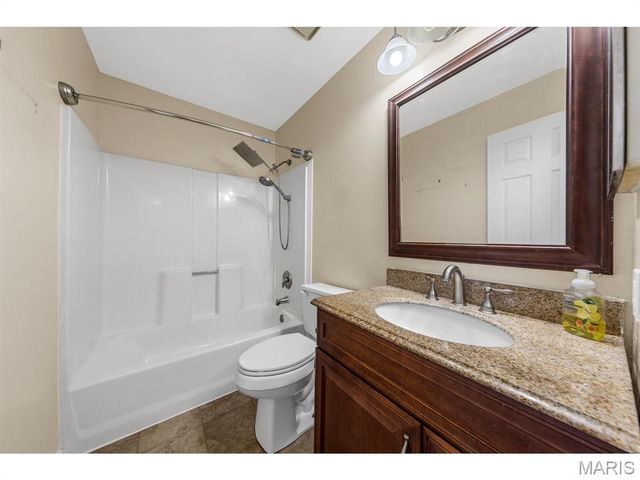 14314 Riverfront Drive, Florissant, MO 63034