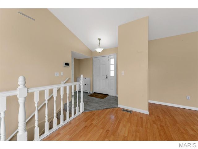 14314 Riverfront Drive, Florissant, MO 63034