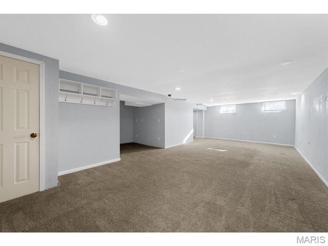 14314 Riverfront Drive, Florissant, MO 63034