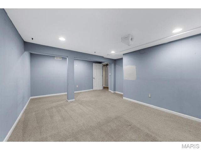 14314 Riverfront Drive, Florissant, MO 63034