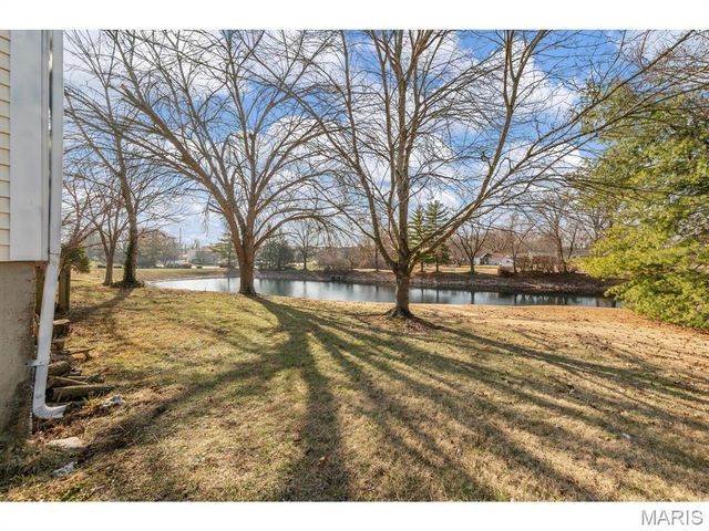14314 Riverfront Drive, Florissant, MO 63034