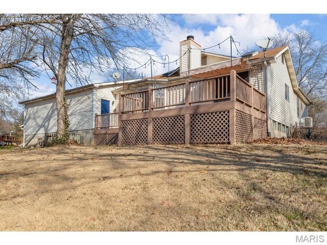 14314 Riverfront Drive, Florissant, MO 63034