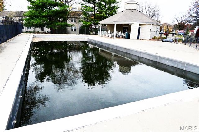 14314 Riverfront Drive, Florissant, MO 63034