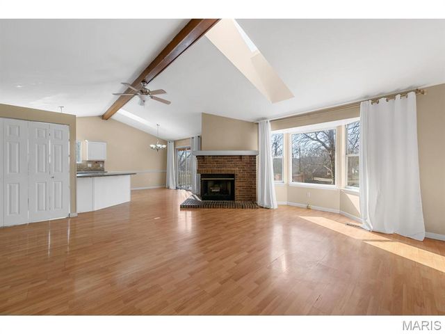 14314 Riverfront Drive, Florissant, MO 63034