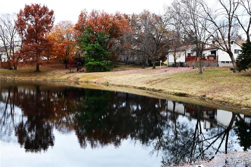 14314 Riverfront Drive, Florissant, MO 63034