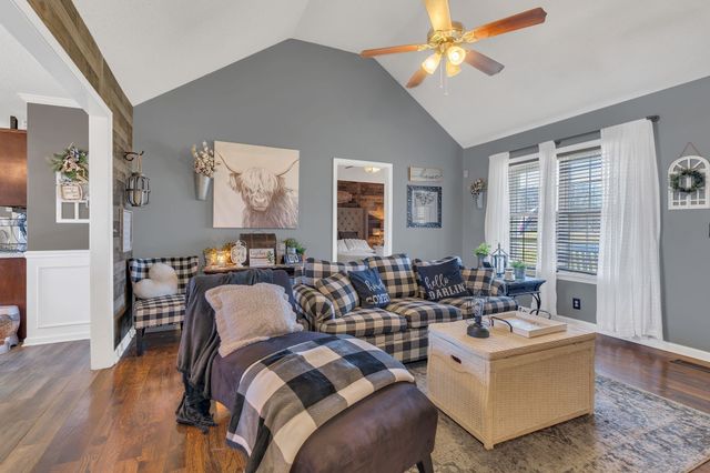 104 Riven Ct, Murfreesboro, TN 37129