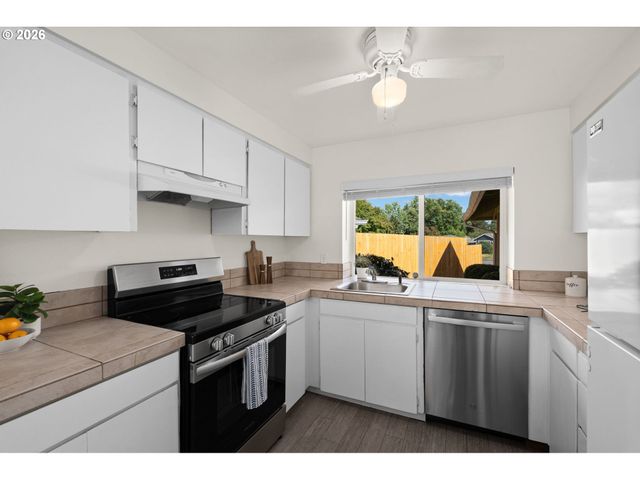 21532 Sw PEGGY Ct, Beaverton, OR 97003