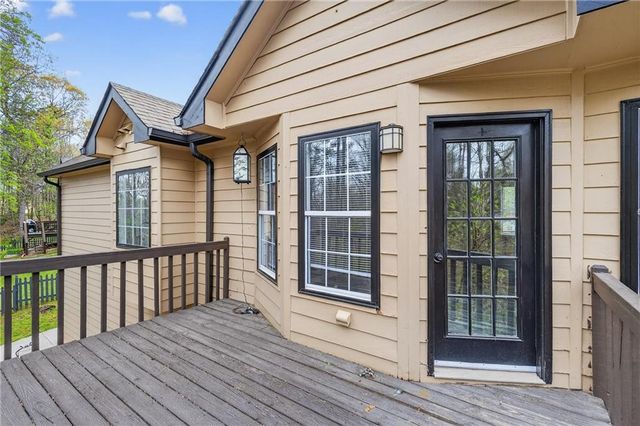 5423 Sugar Mill Drive, Flowery Branch, GA 30542