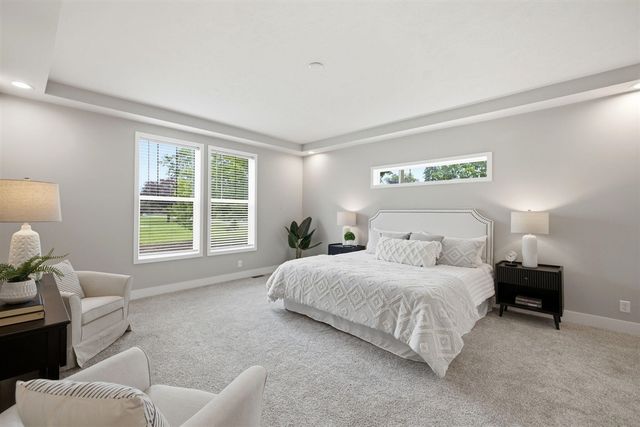 407 Sherwood Avenue, Three Oaks, MI 49128