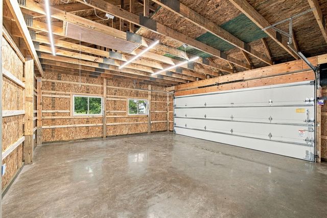 407 Sherwood Avenue, Three Oaks, MI 49128
