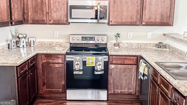 715 Sleepy Hollow, Griffin, GA 30224