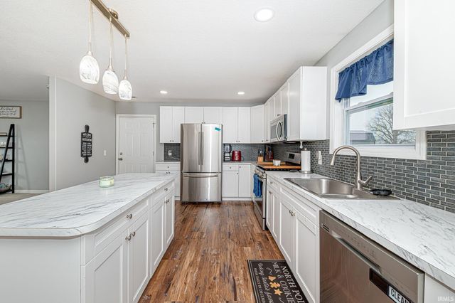 508 W 5th Avenue, Garrett, IN 46738